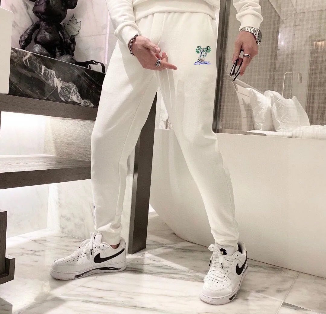 🅿️380 [LV Louis Vuitton] (Fat Man Gospel) hot-selling suit is coming. Focus on the original version of the official website. 2025 new hot-selling sweatshirt suit. The original order is hard to buy🇭🇰. It is the meticulous work of top designers for a fitting and perfect upper body effect. All-natural high-quality Roman cotton 100%, close-fitting comfort, noble and elegant! Original hardware embodies elegance and nobility! Counter size: M-5XL (maximum wear up to 220 pounds)